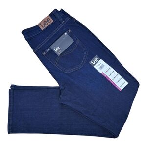 Womens Lee Mid-Rise straight Jeans